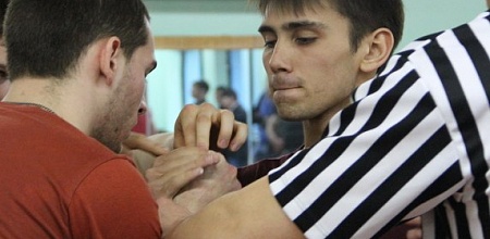 Состязания первокурсников по армспорту