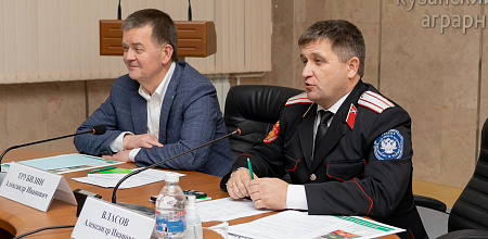Атаман Кубанского казачьего войска встретился со студентами Кубанского ГАУ