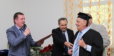 Неутомимый труженик